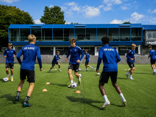 U16 opvarming.jpg